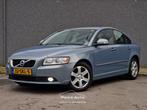 Volvo S40 2.0 D3 Momentum |TREKHAAK|AIRCO|VOLL. ONDERH|ORGNL, Auto's, Euro 5, Stof, Elektrische ramen, Blauw