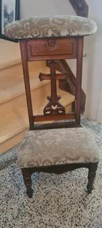 Bidstoel, originele bekleding, Ophalen