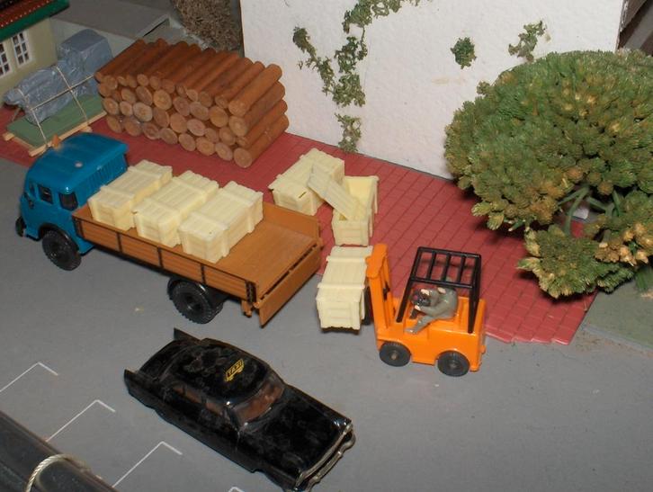 5 grote kisten met losse deksels lading / laadgoed / vracht, Hobby en Vrije tijd, Modelauto's | 1:87, Nieuw, Overige typen, Overige merken