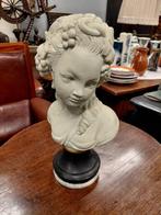 Klassiek borstbeeld van een Griekse godin., Ophalen of Verzenden