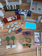 Schleich paarden springbak en stal met veel toebehoren, Ophalen of Verzenden, Zo goed als nieuw