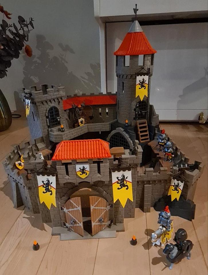 Playmobile Ridderkasteel Leeuwenridders 4865, Kinderen en Baby's, Speelgoed | Playmobil, Zo goed als nieuw, Complete set, Ophalen