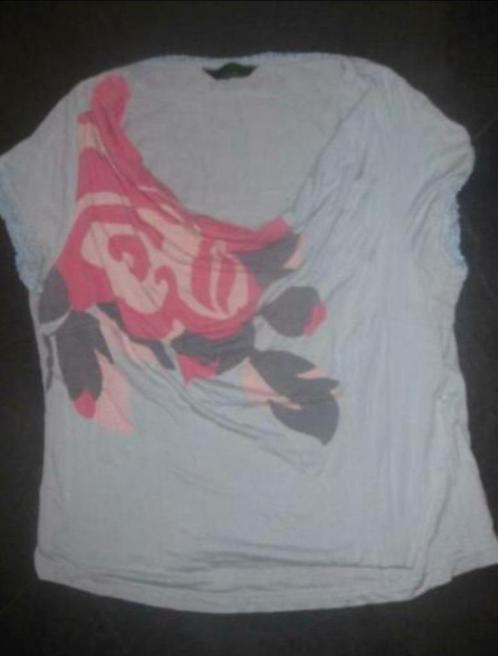 OILILY Prachtig lichtblauw shirt met waterval hals , mt M 38, Kleding | Dames, T-shirts, Gedragen, Maat 38/40 (M), Blauw, Korte mouw