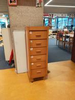 vintage kleuterklas ladekastje 33x33x 97cm hoog, Ophalen, Minder dan 50 cm, Gebruikt, 3 of 4 laden