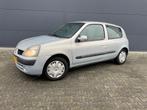 Renault Clio 1.2-16V Authentique Comfort met slechts 67580 k, Stof, Gebruikt, 4 cilinders, Bedrijf