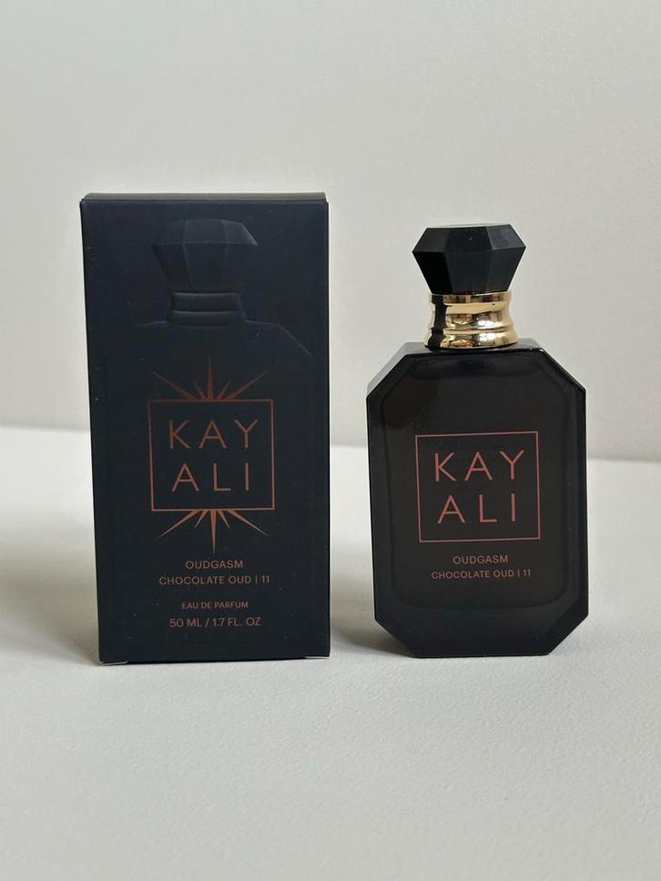 Kayali Oudgasm Chocolate Oud 50ml - NIEUWSTAAT!, Sieraden, Tassen en Uiterlijk, Uiterlijk | Parfum, Nieuw, Verzenden