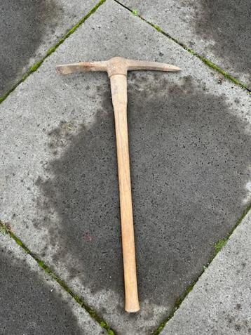 Houweel beschikbaar voor biedingen