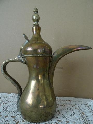 Curiosa antieke Dallah Arabische Dallah koffiepot 28cm 1920 beschikbaar voor biedingen