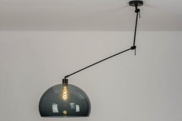 verstelbare hanglamp zwarte stang retro rookglas kap v tafel beschikbaar voor biedingen