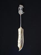 Djokja zilver vismes (botermes) met wajang pop, Antiek en Kunst, Ophalen of Verzenden