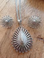 Monet Set: Ketting en Oorclips, Ophalen of Verzenden, Zo goed als nieuw, Zilver, Zilver