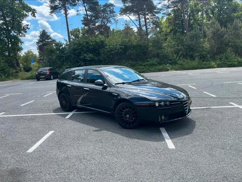 Alfa Romeo 159 2.2 JTS SW 2008 Zwart (Nieuwe apk!), Auto's, Alfa Romeo, Particulier, Benzine, E, Stationwagon, Handgeschakeld