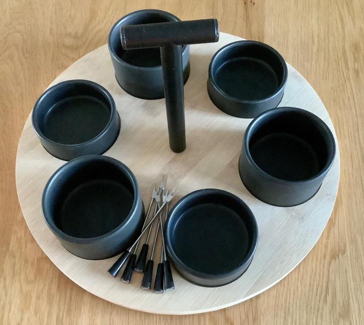 NIEUWE Gusta lazy Susan met bakjes serveer/draaiplatea, Huis en Inrichting, Keuken | Keukenbenodigdheden, Nieuw, Ophalen of Verzenden