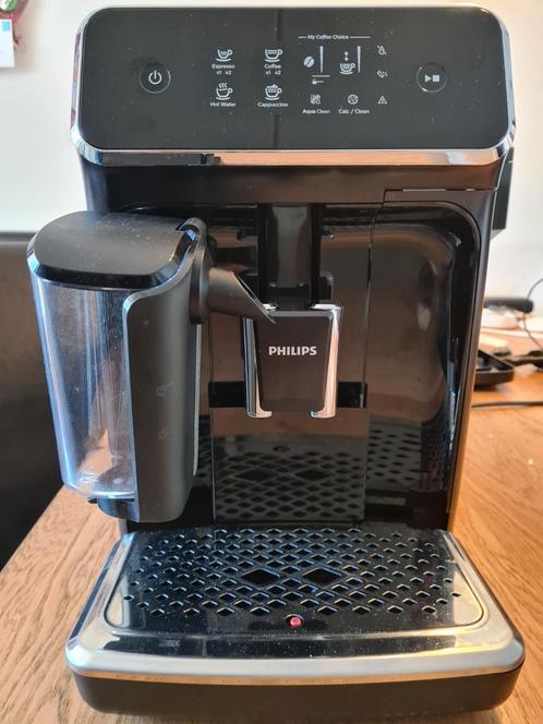 EP2231/40 Volautomatische espressomachine uit de 2200-serie, Witgoed en Apparatuur, Koffiezetapparaten, Zo goed als nieuw, Koffiebonen