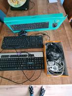 Diverse spullen: Buitenlamp, gereedschap, toetsenborden etc., Ophalen, Qwerty, Gebruikt, Bedraad