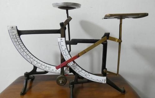 2x oude postweegschaal of briefweger [1479], Antiek en Kunst, Antiek | Kantoor en Zakelijk, Ophalen