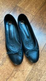 Ballerina’s, zwart, maat 43, Kleding | Dames, Schoenen, Ophalen of Verzenden, Zo goed als nieuw