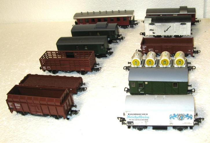 12 H0 Gelijkstroom Wagons – gebruikt, Hobby en Vrije tijd, Modeltreinen | H0, Gebruikt, Wagon, Gelijkstroom, Trix, Ophalen of Verzenden