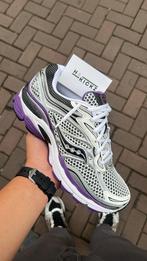 Saucony Omni 9 paars, Ophalen of Verzenden, Zo goed als nieuw, Schoenen