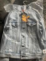 Pokemon x levis pikachu spijkerjack., Ophalen, Nieuw, Maat 52/54 (L), Blauw