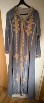 Mooie Marokkaanse jurk - Blauwgrijs - 2delig, Kleding | Dames, Maat 42/44 (L), Ophalen of Verzenden, Zo goed als nieuw, Grijs