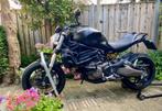 Ducati Monster 821 Dark, 2 cilinders, Motorrijbewijs A, Particulier, Meer dan 35 kW