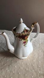 Koffiepot Royal Albert Old Country Roses, Antiek en Kunst, Antiek | Servies compleet, Ophalen of Verzenden