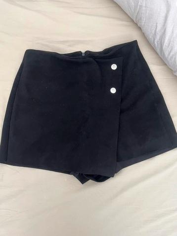 Zara skort (broek/rok) beschikbaar voor biedingen