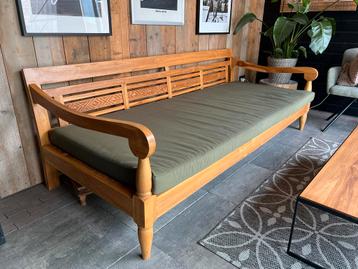 Bali lounge bank beschikbaar voor biedingen