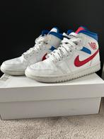 Jordan 1 Mid White Red Royal (W), Wit, Nike, Ophalen of Verzenden, Sneakers of Gympen
