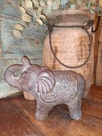 Mooi bewerkt olifant beeld brocante, Huis en Inrichting, ., Ophalen of Verzenden, Zo goed als nieuw, .