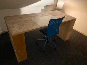 Douglas Bureau Incl Bureau Stoel beschikbaar voor biedingen