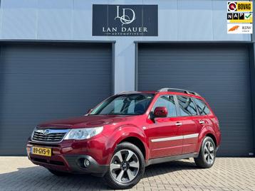 Subaru Forester 2.0 Luxury / Automaat / Trekhaak / Netjes ! beschikbaar voor biedingen