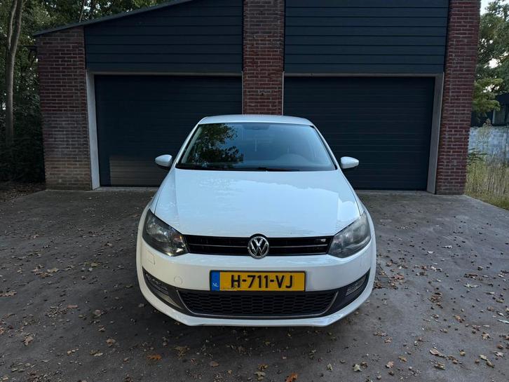 Volkswagen Polo 1.2 TSI 66KW 2013 Wit, Auto's, Volkswagen, Particulier, Polo, Airbags, Airconditioning, Android Auto, Apple Carplay