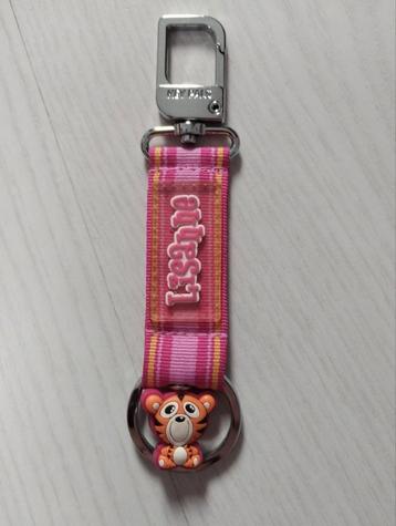 Sleutelhanger met naam Lisanne beschikbaar voor biedingen