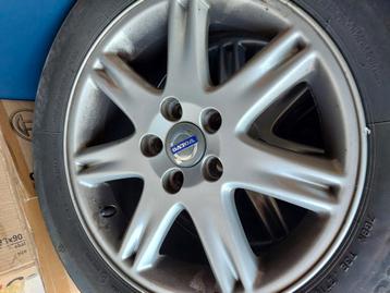 Winterbanden op Volvo lm velg 205/55/r16 beschikbaar voor biedingen