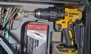 DeWalt klop/schroefboormachine DCD778  beschikbaar voor biedingen