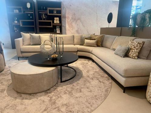 Luxe hoebank met ronde hoek breedte 335 cm, Huis en Inrichting, Banken | Sofa's en Chaises Longues, Nieuw, Vierpersoons of meer