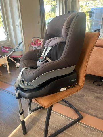 Maxi cosi familyfix met maxi cosi pearl beschikbaar voor biedingen
