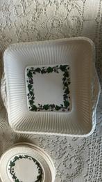 Wedgwood Stratford presenteert schaal, Ophalen of Verzenden, Wedgwood, Porselein, Schaal of Schalen