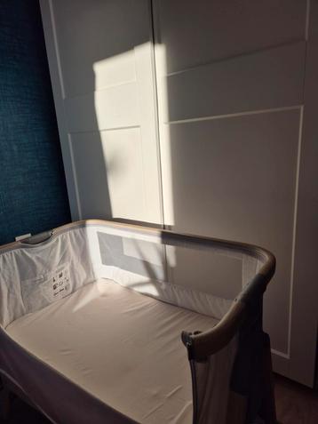 Cozee bedside crib, zo goed als nieuw  beschikbaar voor biedingen