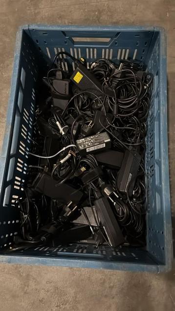 Laptop Laders en Adapters. Diverse Merken (Lenovo, etc.) beschikbaar voor biedingen