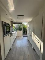 Zeer Nette Keuken + Wandkast + TOP APPARATUUR + Gedemonteerd, Ophalen of Verzenden, Zo goed als nieuw, Crème, Hoekkeuken