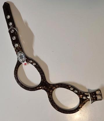 Buddy belt tuigje leer Maat 3 chocolade met gouden spots. beschikbaar voor biedingen