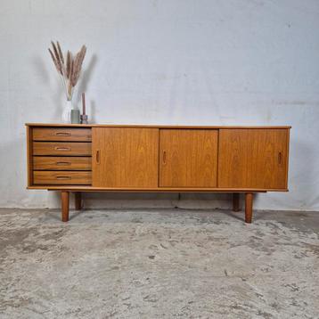Vintage jaren 60 teak scandinavisch sideboard tv meubel beschikbaar voor biedingen