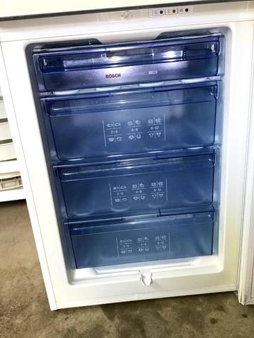 Bosch Vriezer  60 cm breed beschikbaar voor biedingen