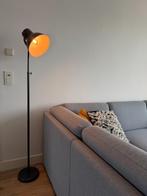 Industriële vloerlamp grijs/antraciet, Huis en Inrichting, Lampen | Vloerlampen, Ophalen, Zo goed als nieuw, 150 tot 200 cm