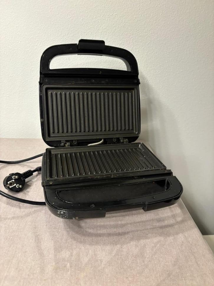 Tefal Sandwich Maker/ Tostie Maker, Witgoed en Apparatuur, Wafelijzers, Gebruikt, Ophalen