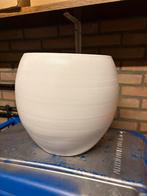 Mooie Bloempotten - Doorsnede 25 cm, Hoogte 28 cm, Rond, Binnen, Zo goed als nieuw, Minder dan 40 cm