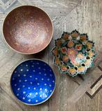 Schaaltjes schalen uit India goud rood blauw groen ster, Huis en Inrichting, Woonaccessoires | Schalen en Manden, Overige materialen